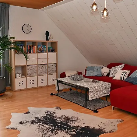 Grosse Und Schoene In Apartment Isernhagen