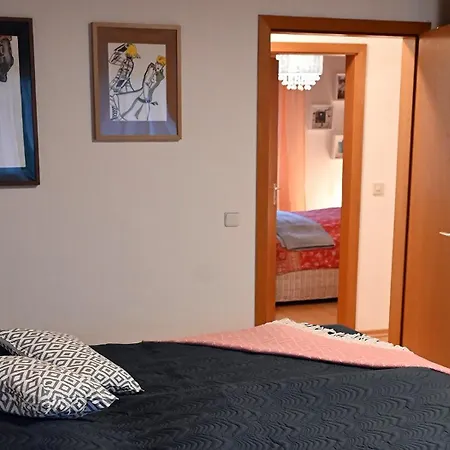 Apartment Grosse Und Schoene In Isernhagen
