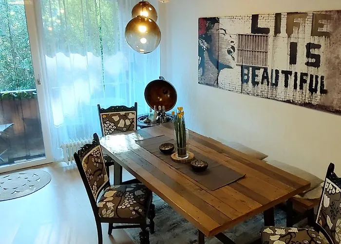 Grosse Und Schoene In *